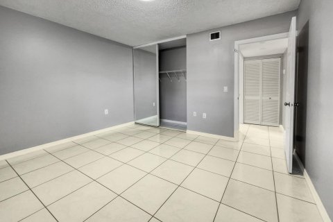 Condo in Davie, Florida, 2 bedrooms  № 1172401 - photo 4