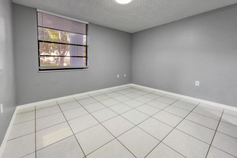 Condo in Davie, Florida, 2 bedrooms  № 1172401 - photo 5