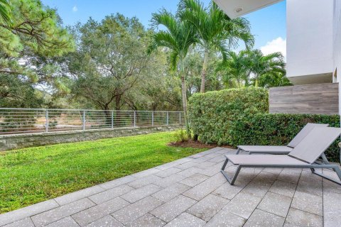 Townhouse in Boca Raton, Florida 3 bedrooms, 271.92 sq.m. № 1011947 - photo 11