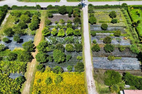 Land in Southwest Ranches, Florida № 1374897 - photo 10