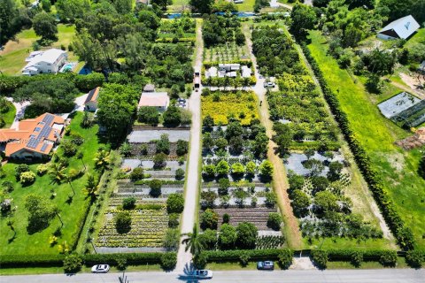 Land in Southwest Ranches, Florida № 1374897 - photo 26