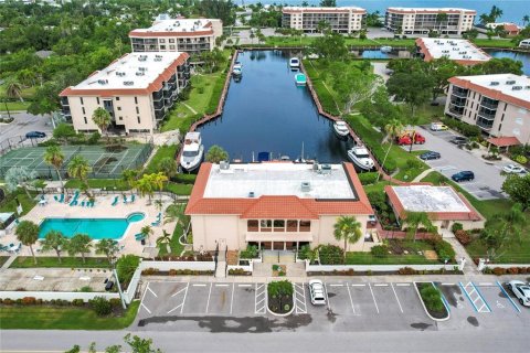 Copropriété à vendre à Punta Gorda, Floride: 2 chambres, 106.56 m2 № 1326701 - photo 2