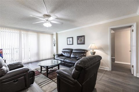 Condo in Punta Gorda, Florida, 2 bedrooms  № 1326701 - photo 9