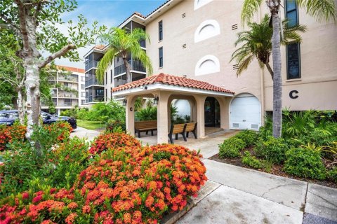 Copropriété à vendre à Punta Gorda, Floride: 2 chambres, 106.56 m2 № 1326701 - photo 5