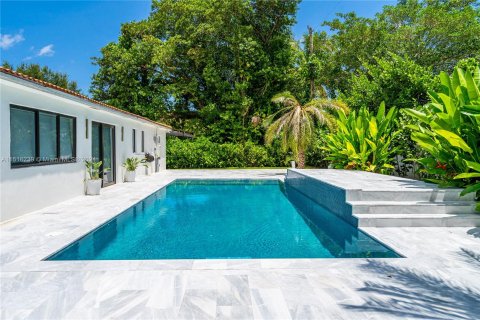 Casa en venta en Biscayne Park, Florida, 4 dormitorios, 154.68 m2 № 965636 - foto 10