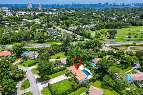 Villa ou maison à vendre à Biscayne Park, Floride: 4 chambres, 154.68 m2 № 965636 - photo 8