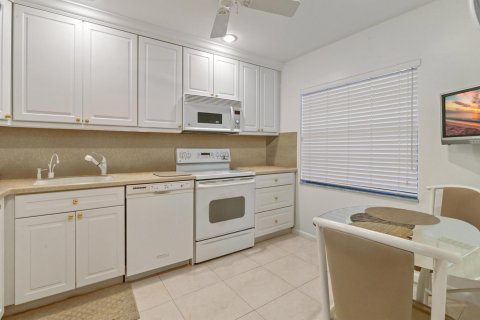 Copropriété à vendre à Boca Raton, Floride: 2 chambres, 112.97 m2 № 1207969 - photo 24