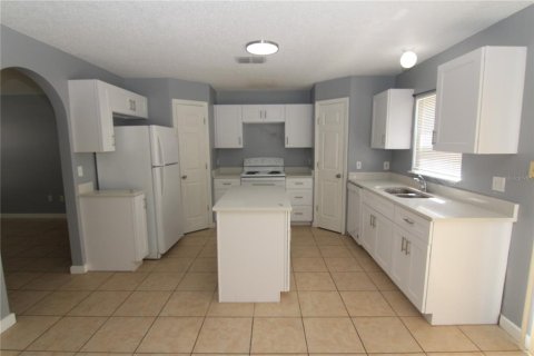 Villa ou maison à vendre à Kissimmee, Floride: 4 chambres, 199.18 m2 № 1274253 - photo 6