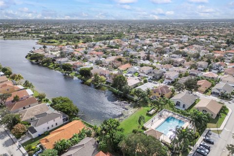 Villa ou maison à vendre à Pembroke Pines, Floride: 3 chambres, 131.74 m2 № 1230208 - photo 9