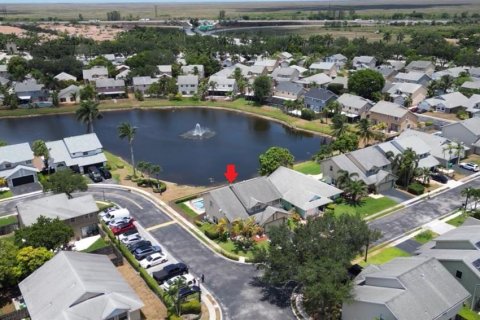 Casa en venta en Sunrise, Florida, 4 dormitorios, 174.28 m2 № 1230285 - foto 1