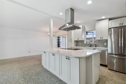 Casa en venta en Tampa, Florida, 3 dormitorios, 128.76 m2 № 1371446 - foto 8