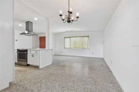 Casa en venta en Tampa, Florida, 3 dormitorios, 128.76 m2 № 1371446 - foto 16