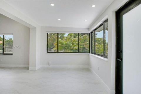 Casa en venta en Miami, Florida, 3 dormitorios, 176.51 m2 № 1332026 - foto 18