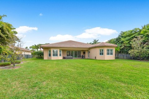 House in Palm Beach Gardens, Florida 3 bedrooms, 315.59 sq.m. № 1077837 - photo 20