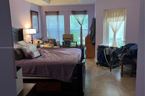 Casa en venta en Port St. Lucie, Florida, 3 dormitorios, 193.05 m2 № 947537 - foto 14