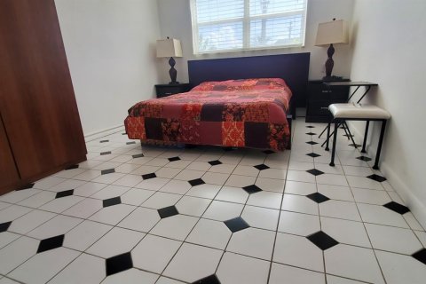 Copropriété à vendre à Pompano Beach, Floride: 2 chambres, 83.61 m2 № 1142619 - photo 1