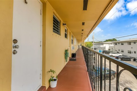 Copropriété à vendre à Hollywood, Floride: 1 chambre, 60.39 m2 № 1136264 - photo 9