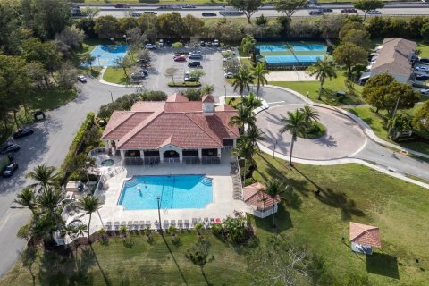 Villa ou maison à vendre à Deerfield Beach, Floride: 4 chambres, 151.43 m2 № 1136265 - photo 9