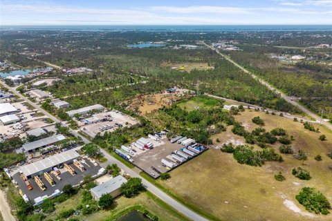 Terreno en venta en Englewood, Florida № 407531 - foto 13