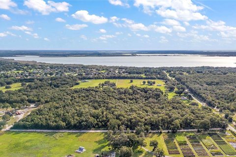 Terreno en venta en Lady Lake, Florida № 1405278 - foto 8