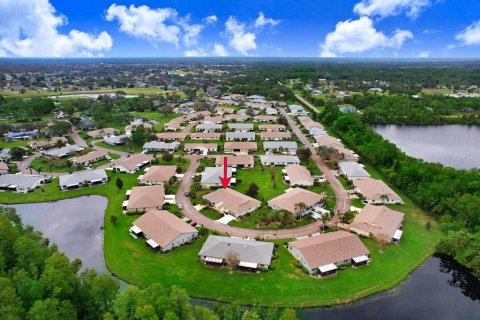 Condominio en venta en Sun City Center, Florida, 2 dormitorios, 146.69 m2 № 1405279 - foto 9