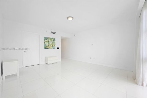 Condo in Aventura, Florida, 3 bedrooms  № 1427213 - photo 15