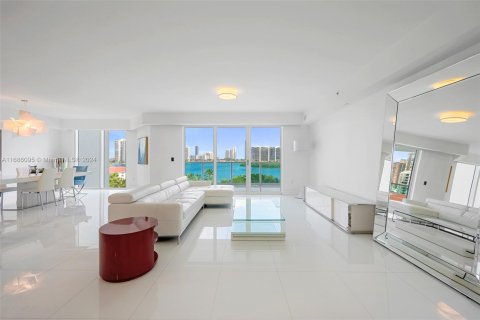 Condo in Aventura, Florida, 3 bedrooms  № 1427213 - photo 4