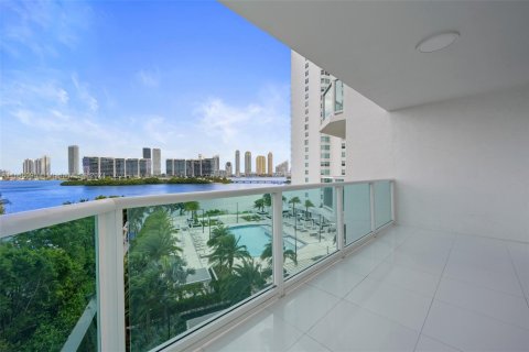 Condo in Aventura, Florida, 3 bedrooms  № 1427213 - photo 7