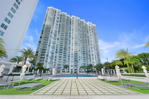 Condo in Aventura, Florida, 3 bedrooms  № 1427213 - photo 24