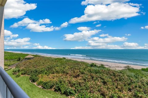 Condo in Hutchinson Island South, Florida, 3 bedrooms  № 714634 - photo 28