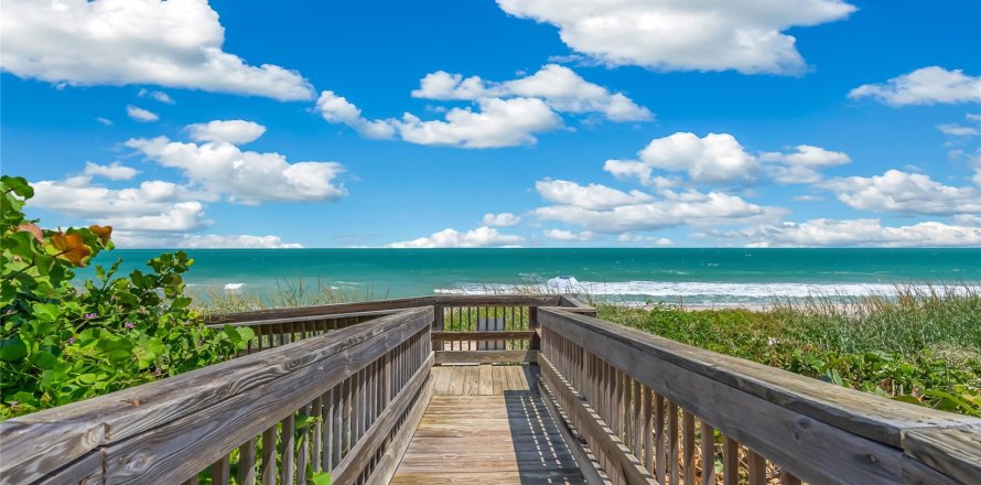 Condo in Hutchinson Island South, Florida, 3 bedrooms  № 714634