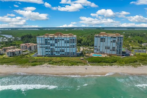 Condo in Hutchinson Island South, Florida, 3 bedrooms  № 714634 - photo 11