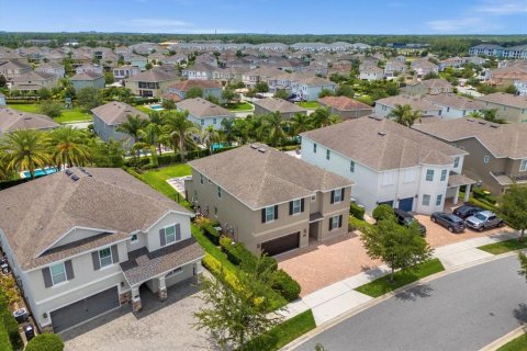 Villa ou maison à vendre à Kissimmee, Floride: 8 chambres, 335.28 m2 № 1249735 - photo 3