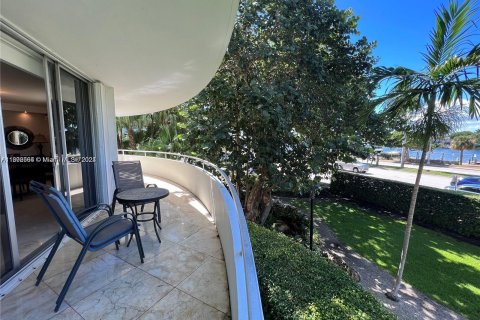 Copropriété à vendre à Miami Beach, Floride: 2 chambres, 126.35 m2 № 1220971 - photo 17