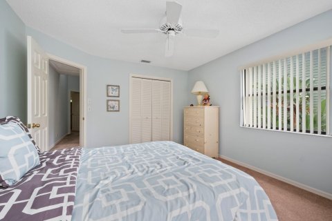 Condo in Stuart, Florida, 4 bedrooms  № 1178456 - photo 24