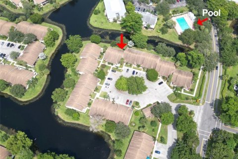 Adosado en venta en Coconut Creek, Florida, 2 dormitorios, 133.69 m2 № 1178604 - foto 2