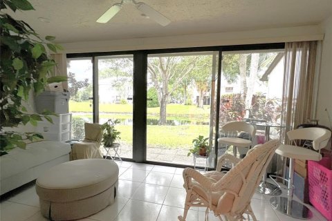 Adosado en venta en Coconut Creek, Florida, 2 dormitorios, 133.69 m2 № 1178604 - foto 11