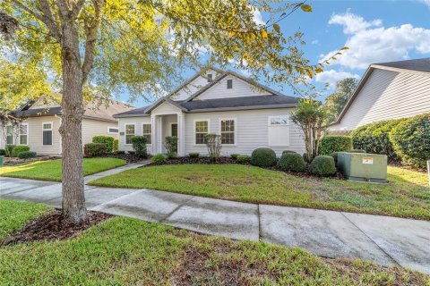 Villa ou maison à vendre à Gainesville, Floride: 3 chambres, 173.91 m2 № 733394 - photo 2