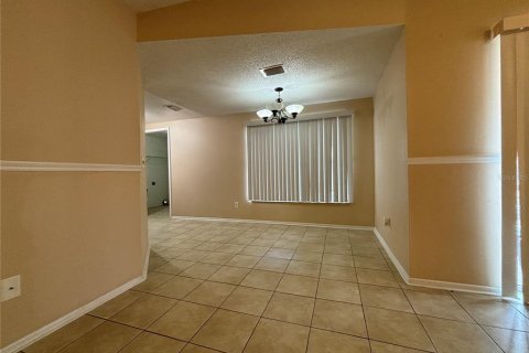 House in Tampa, Florida 3 bedrooms, 99.87 sq.m. № 1324439 - photo 27