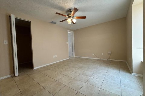 House in Tampa, Florida 3 bedrooms, 99.87 sq.m. № 1324439 - photo 7