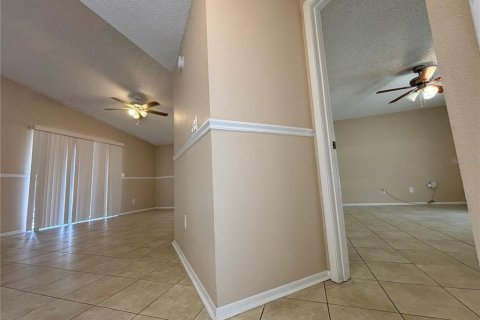 Casa en venta en Tampa, Florida, 3 dormitorios, 99.87 m2 № 1324439 - foto 5