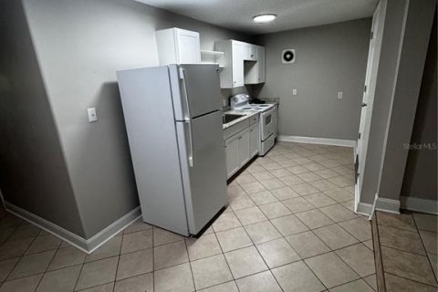 Apartment in Plant City, Florida 3 bedrooms, 179.02 sq.m. № 1390814 - photo 9