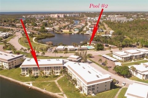 Condo in New Port Richey, Florida, 2 bedrooms  № 1255025 - photo 21