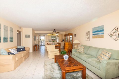 Copropriété à vendre à New Port Richey, Floride: 2 chambres, 128.95 m2 № 1255025 - photo 8