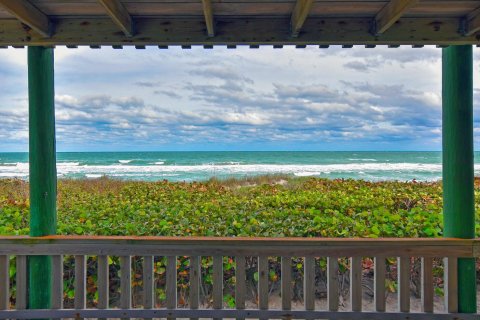 Condo in Stuart, Florida, 1 bedroom  № 1151983 - photo 22