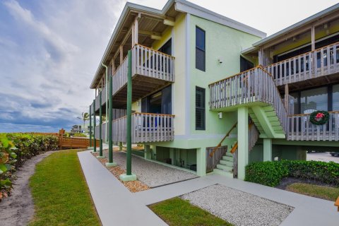 Condo in Stuart, Florida, 1 bedroom  № 1151983 - photo 20