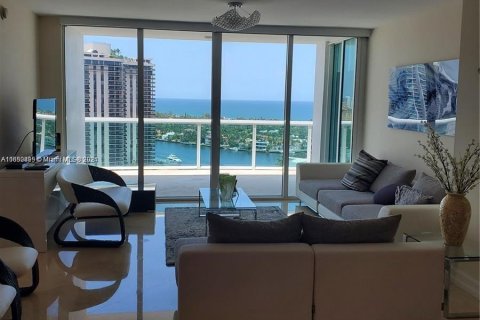 Copropriété à louer à Aventura, Floride: 2 chambres, 132.39 m2 № 1345639 - photo 9