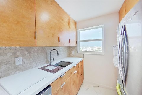 Condominio en venta en Miami Beach, Florida, 1 dormitorio, 78.5 m2 № 1345598 - foto 4