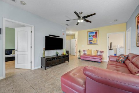 Copropriété à vendre à Orlando, Floride: 3 chambres, 130.53 m2 № 1336677 - photo 3