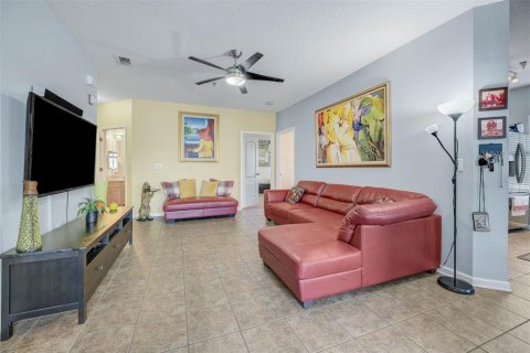 Copropriété à vendre à Orlando, Floride: 3 chambres, 130.53 m2 № 1336677 - photo 4